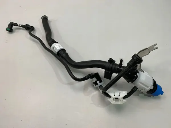 Tanque AdBlue BMW X3 G01 OEM 7390672 - Usado image 5