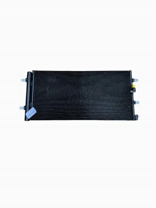 Condenseur AC OEM 4G0260403Q pour Porsche Macan image 2
