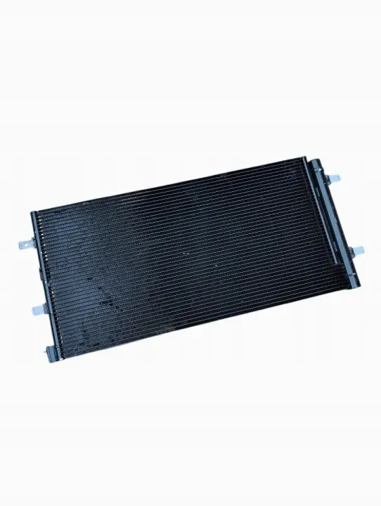 Condenseur AC OEM 4G0260403Q pour Porsche Macan image 3