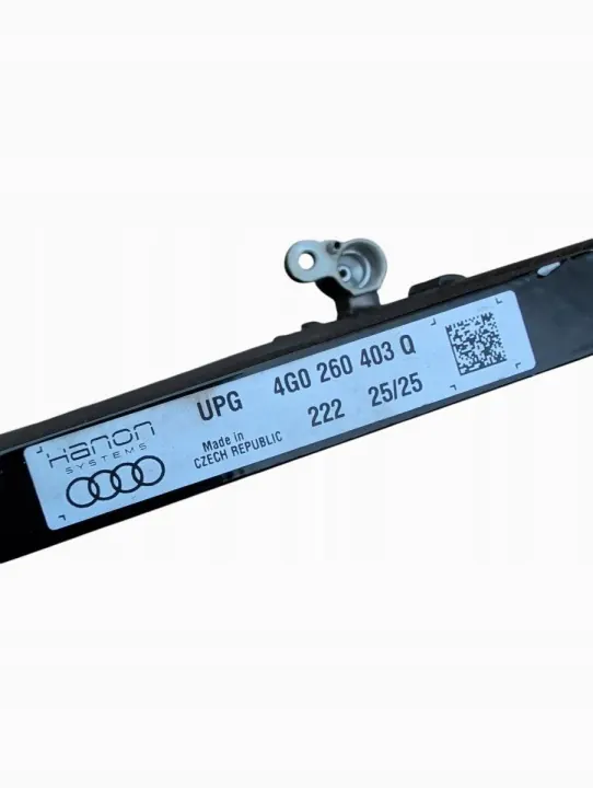 Condenseur AC OEM 4G0260403Q pour Porsche Macan image 4