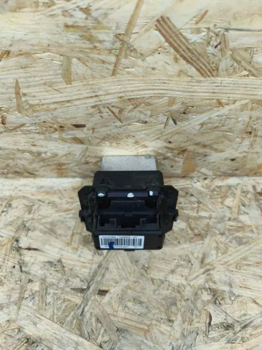 Värmefläktrelä OEM T1031332X för Opel Vivaro image 2