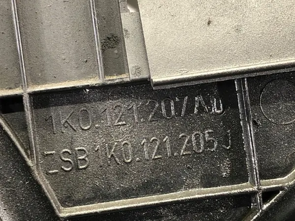 Kylarrubrik VW Golf V 2.0 140HK 1K0121207AD image 3