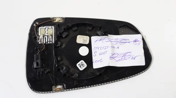 Insert Miroir Tesla OEM 1042525-00-A Côté Gauche image 3