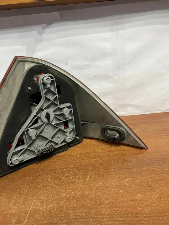 Mercedes-Benz bakpanel OEM D2932 - Begagnad image 4