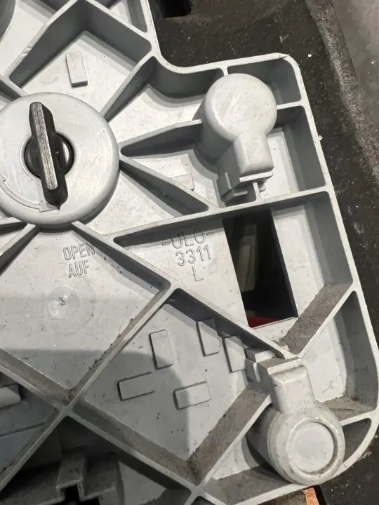 Mercedes-Benz bakpanel OEM D2932 - Begagnad image 6