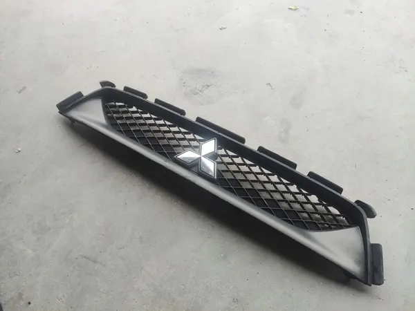 Griglia anteriore MITSUBISHI ASX 10-12 OEM image 2