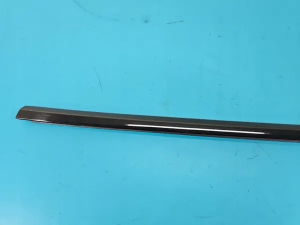 Moldura Porta Traseira Direita Tesla Model 3 OEM IMPRK1436950 image 3