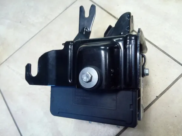 ABS-pomp OEM 476604105R voor Dacia Sandero Stepway III image 4
