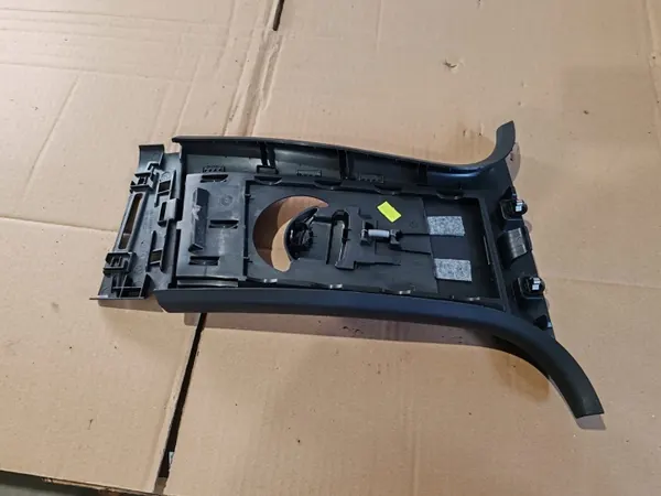 OEM 9833348577 Vänster B-stolpe Överlock för Peugeot 3008 II image 3