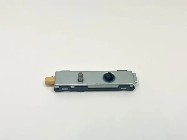 Mercedes-Benz A2319059700 Antenneversterker Gebruikt image 2
