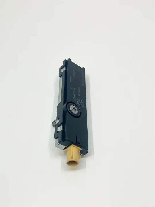 Mercedes-Benz A2319059700 Antenneversterker Gebruikt image 6