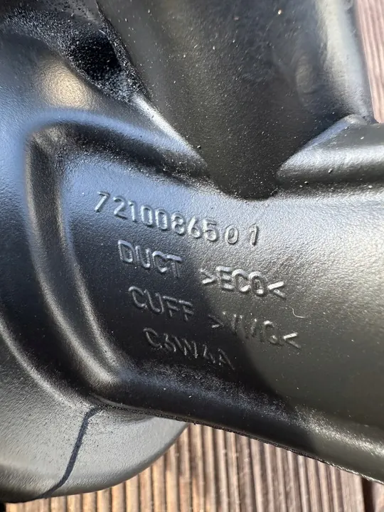 Tubo de Filtro de Aire Volvo C30 S40 V50 image 3