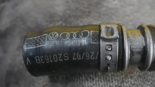 EGR-rör OEM 06F103213M för 2.0 TFSI BWA Motor image 3