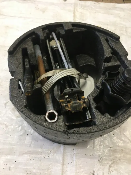 Reserveradsatz OEM 3T0012115 für Skoda Superb image 3