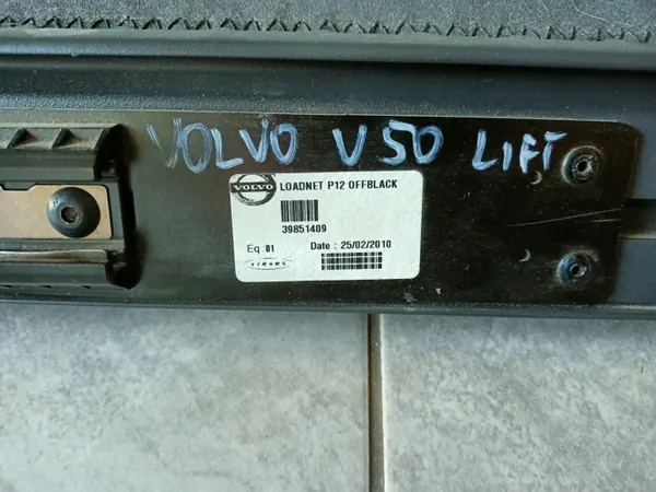 Store de coffre Volvo V50 Break OEM 39851409 image 4