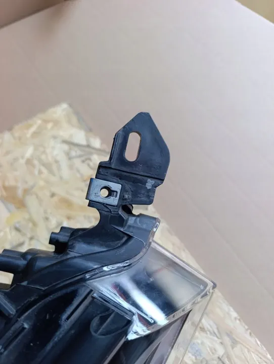 Faro Derecho Toyota C-HR OEM NJHUY 2016-2019 image 5