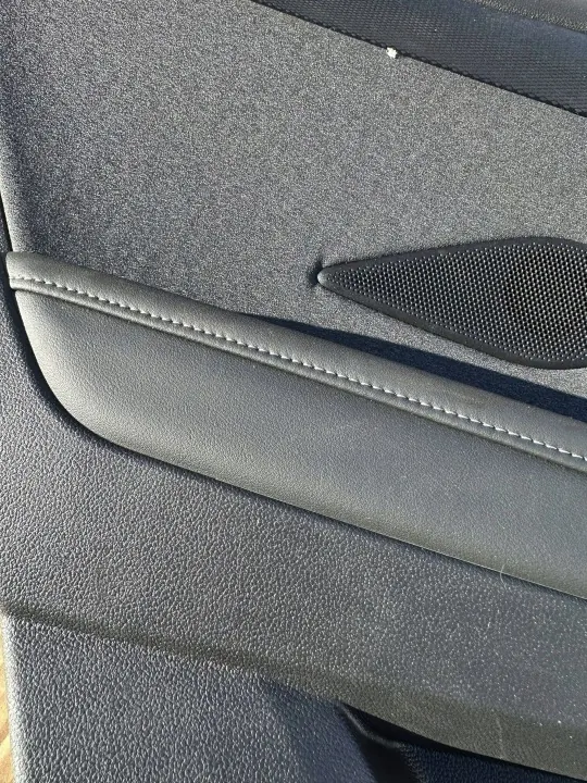 OEM 571867968 VW Tiguan III Läderklädsel Dörr Vänster Bak image 3