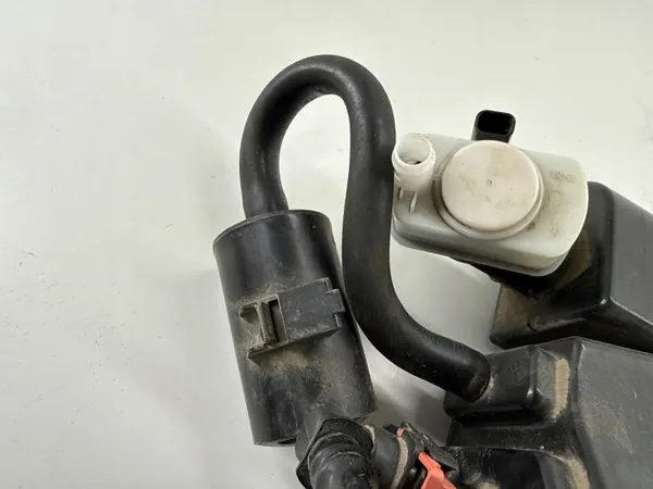 Filtre à charbon Dodge Durango 2021 OEM 68377768AC image 7