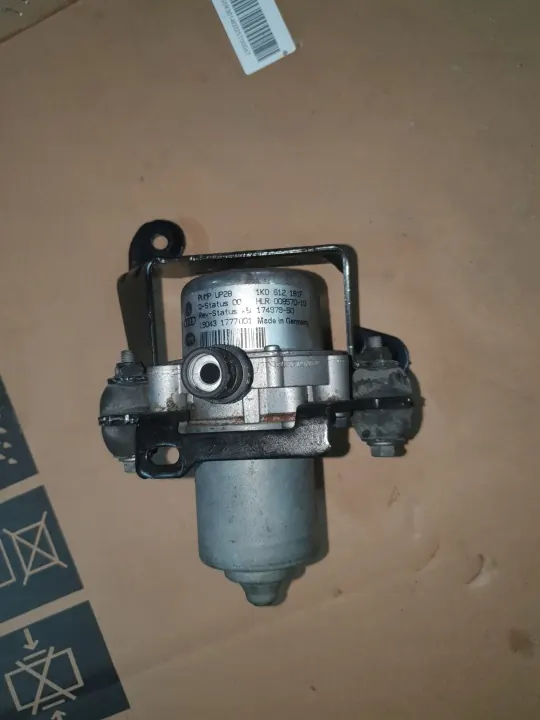 Pompe à vide OEM 1K0612181F pour VW 1.0 TSi image 2
