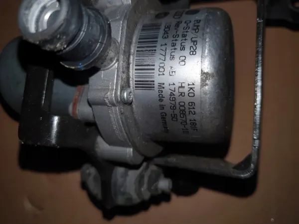 Pompe à vide OEM 1K0612181F pour VW 1.0 TSi image 3