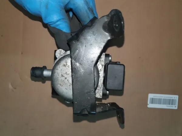 Pompe à vide OEM 1K0612181F pour VW 1.0 TSi image 4