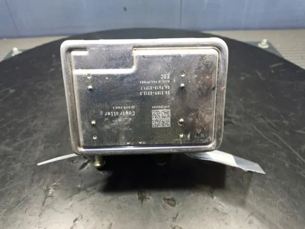 Bomba ABS Mitsubishi ASX OEM Wrakowisko-15397- Usada image 3