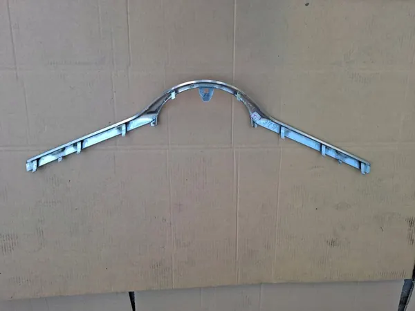 Toyota OE 53121-0D250 grille trim / protection image 4
