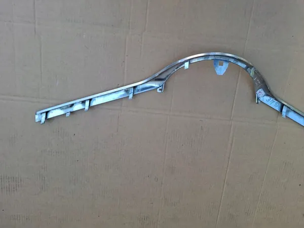 Toyota OE 53121-0D250 grille trim / protection image 5