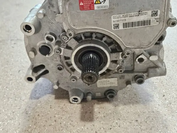 Moteur électrique avant Porsche Taycan OEM 9J1901131E image 6