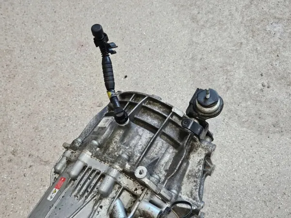 Moteur électrique avant Porsche Taycan OEM 9J1901131E image 7