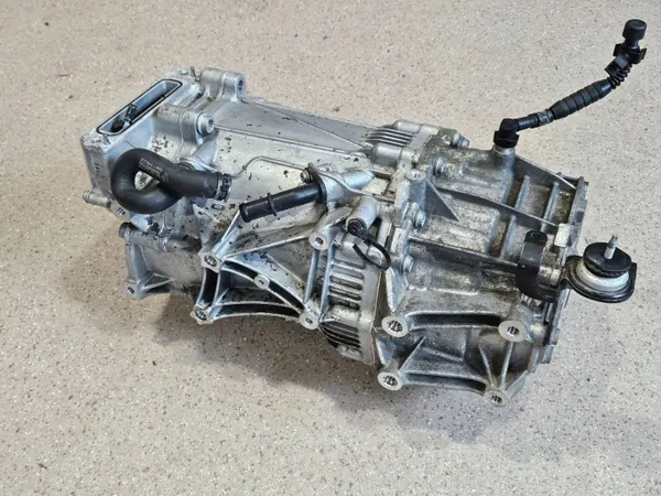 Moteur électrique avant Porsche Taycan OEM 9J1901131E image 9