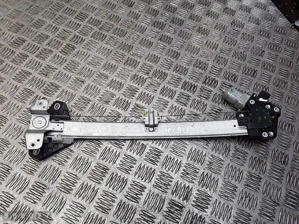 Regulador de ventana Honda Civic OEM AM-506027 Usado image 2
