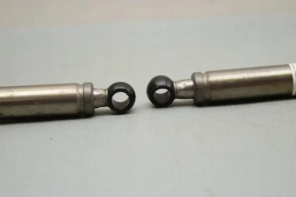 Huvudgångsbehållare AUDI Q5 (FY) 80A823823D image 5