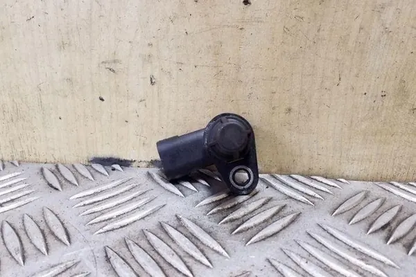 Sensor de posición del árbol de levas OPEL ZAFIRA TOURER C 55216243 image 2