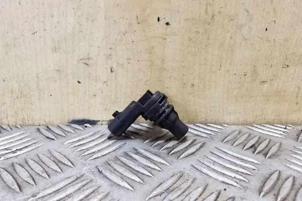 Sensor de posición del árbol de levas OPEL ZAFIRA TOURER C 55216243 image 4