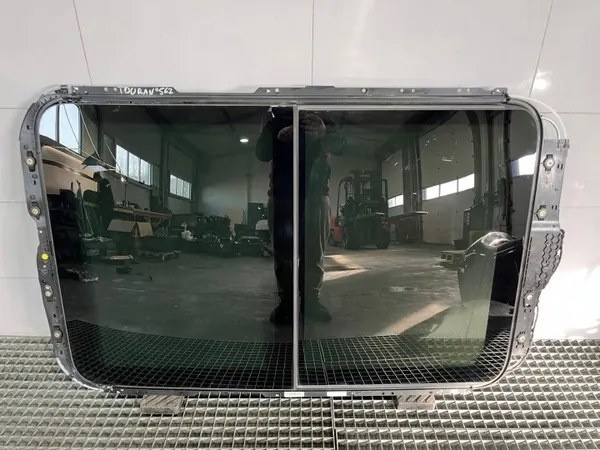 Panoraamakatto OEM 1T0877041DAOP0841 VW Touran 2010-2015 image 2