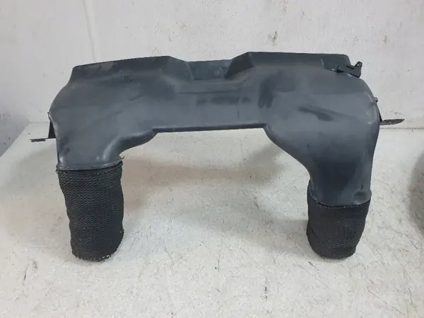 Maserati OE Insugsskärm Framdel OEM-del image 2