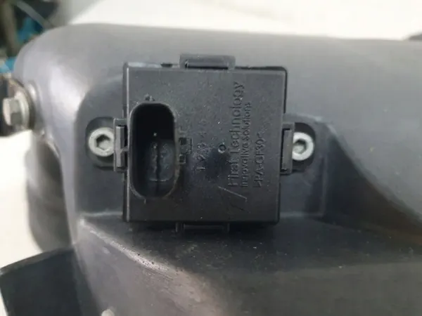 Maserati OE Insugsskärm Framdel OEM-del image 4