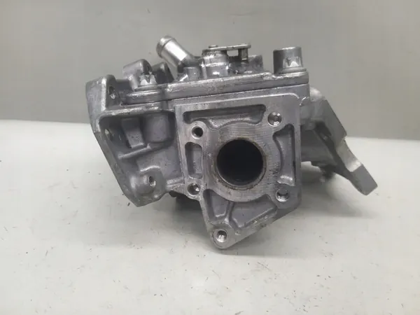 Válvula EGR Mercedes W205 C220 2.2 CDI A6511420467 image 6