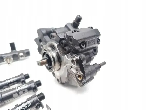 Peugeot 3008 Bränsleinsprutningssystem 2014 MPV 9687959180 image 2