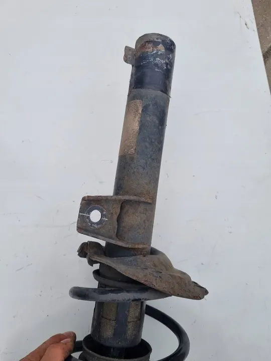 Ammortizzatore anteriore Volkswagen PASSAT B8 2016 OEM image 2