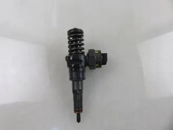 Bosch Einspritzpumpe OEM 038130073J Gebraucht image 2