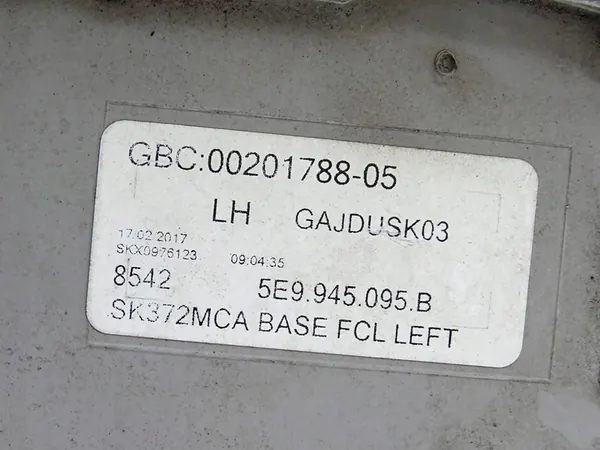 Lámpara trasera izquierda Skoda Octavia 3 Lift image 8