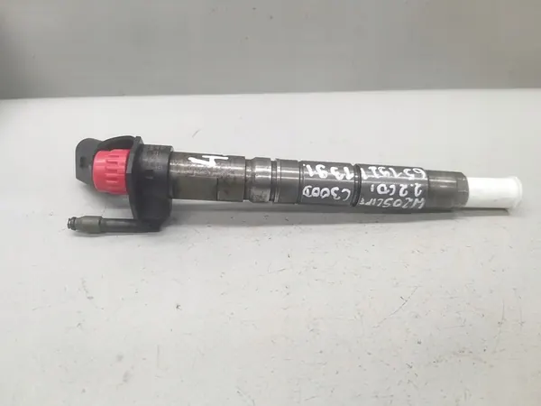 Inyector de combustible Mercedes-Benz W205 C220 2.2 CDI A6510702987 image 4