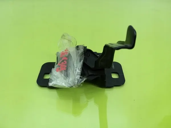 Motorhuvelås OEM 13412211 för Opel Astra K 2015+ image 2