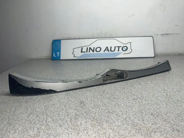 BMW 7030552 Rechter voor koplampkap E46 image 2