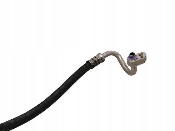 Mercedes-Benz C W205 2018 A/C Letku image 4