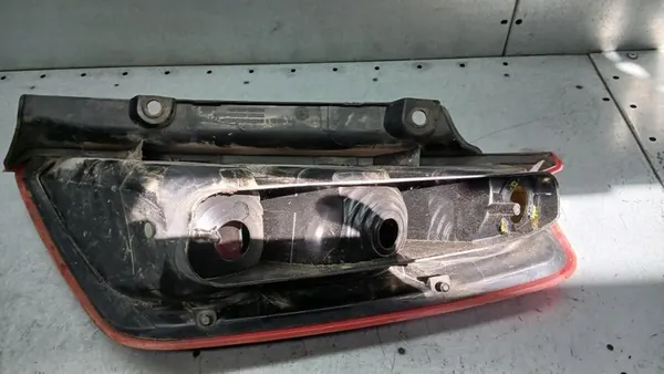 Luz trasera izquierda Fiat Grande Punto image 10