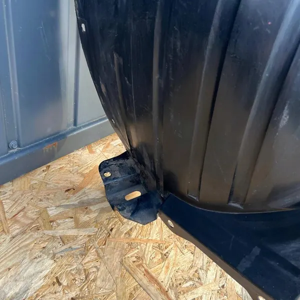 Nissan Qashqai J10 Oikea Etulokasuoja OEM 63843EY10A image 3