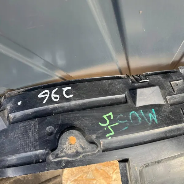 Nissan Qashqai J10 Oikea Etulokasuoja OEM 63843EY10A image 7